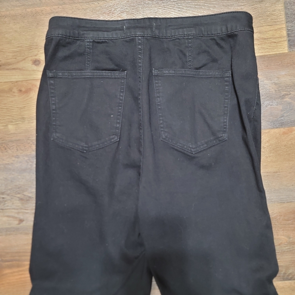 We The Free Black Crop Flare Jeans 32 EUC - Picture 11 of 11